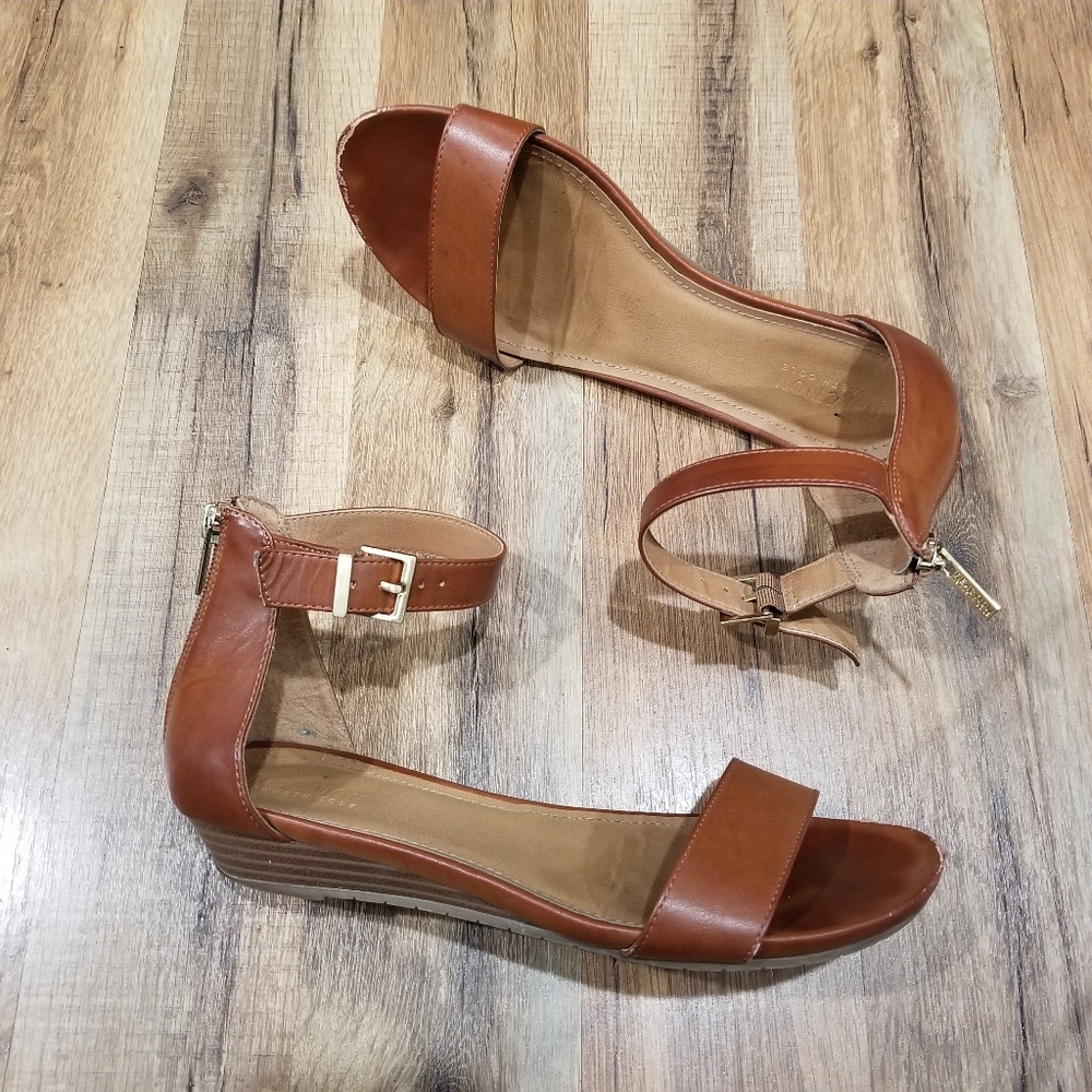 Reaction Kenneth Cole Brown Great Star Sandals